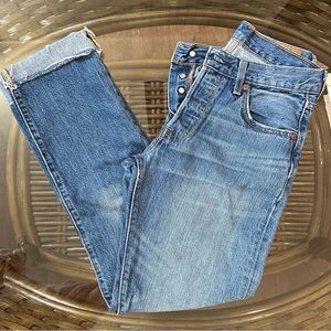 Levi 501 Mid Rise Medium Wash Jeans